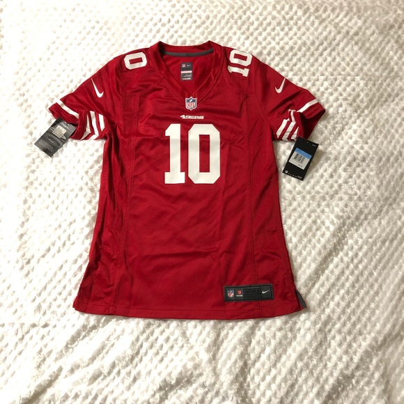 Nike Tops - 📦📦📦 SOLD 📦📦📦